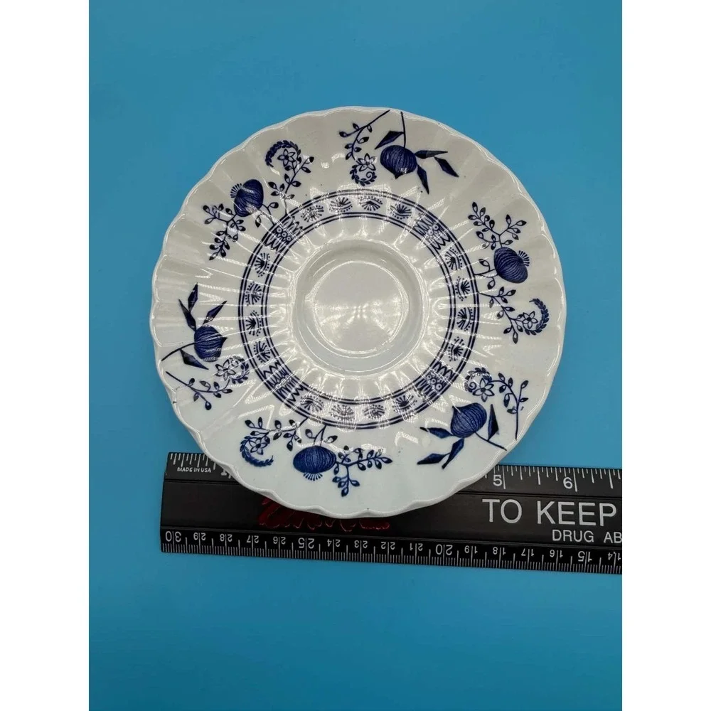 Blue Onion Tea Cup Saucers J&G Meakin Nordic Classic White England Set of 7